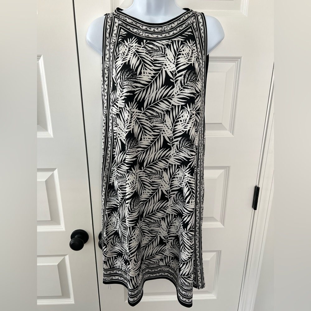 Black & White Sleeveless Dress - Size S